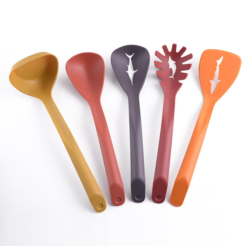 5 in 1 spoon set durable quality stylish design easy to use perfect choice for kitchen 5 in 1 spoon set durable quality stylish design easy to use perfect choice for kitchen